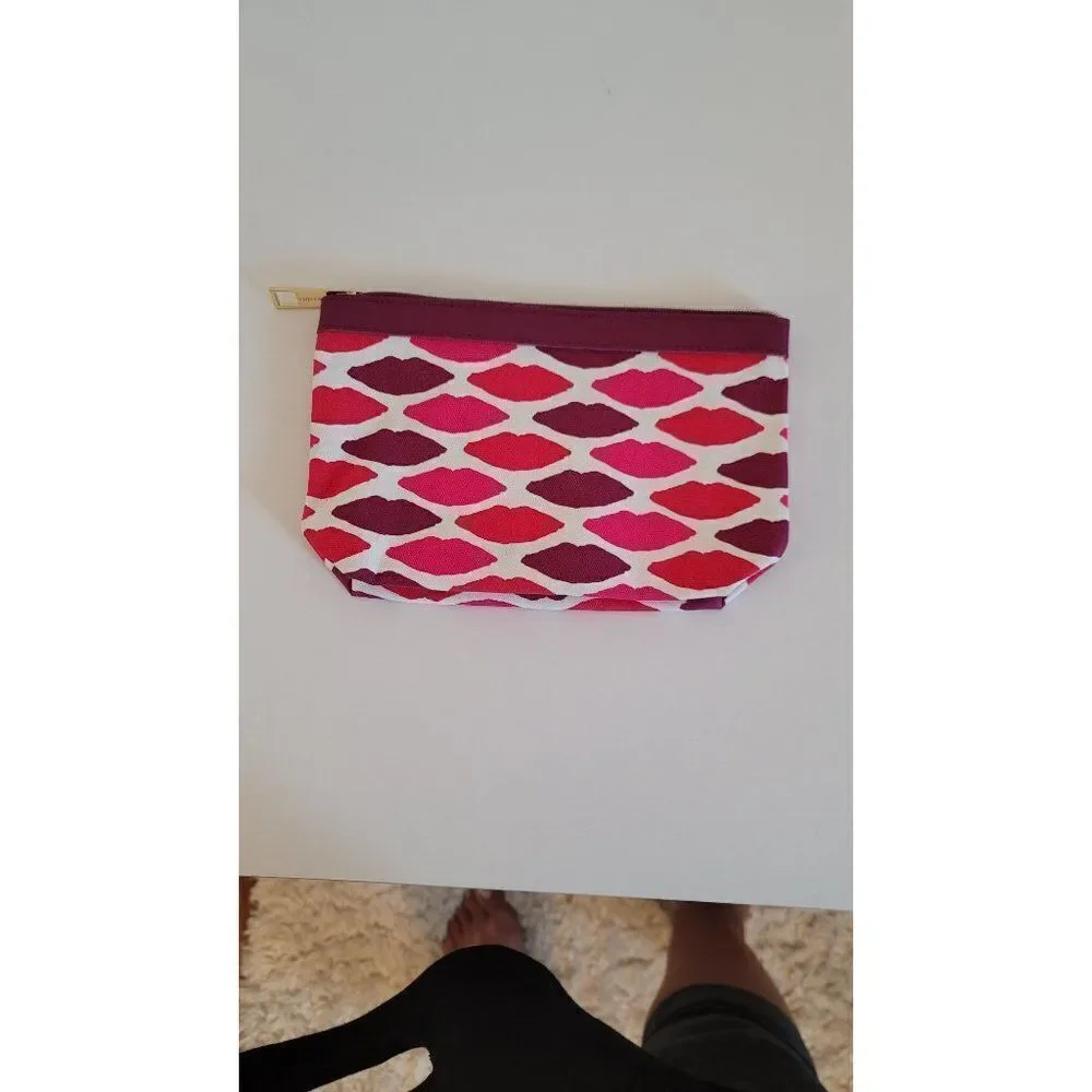 Estee Lauder Lips Cosmetic Bag